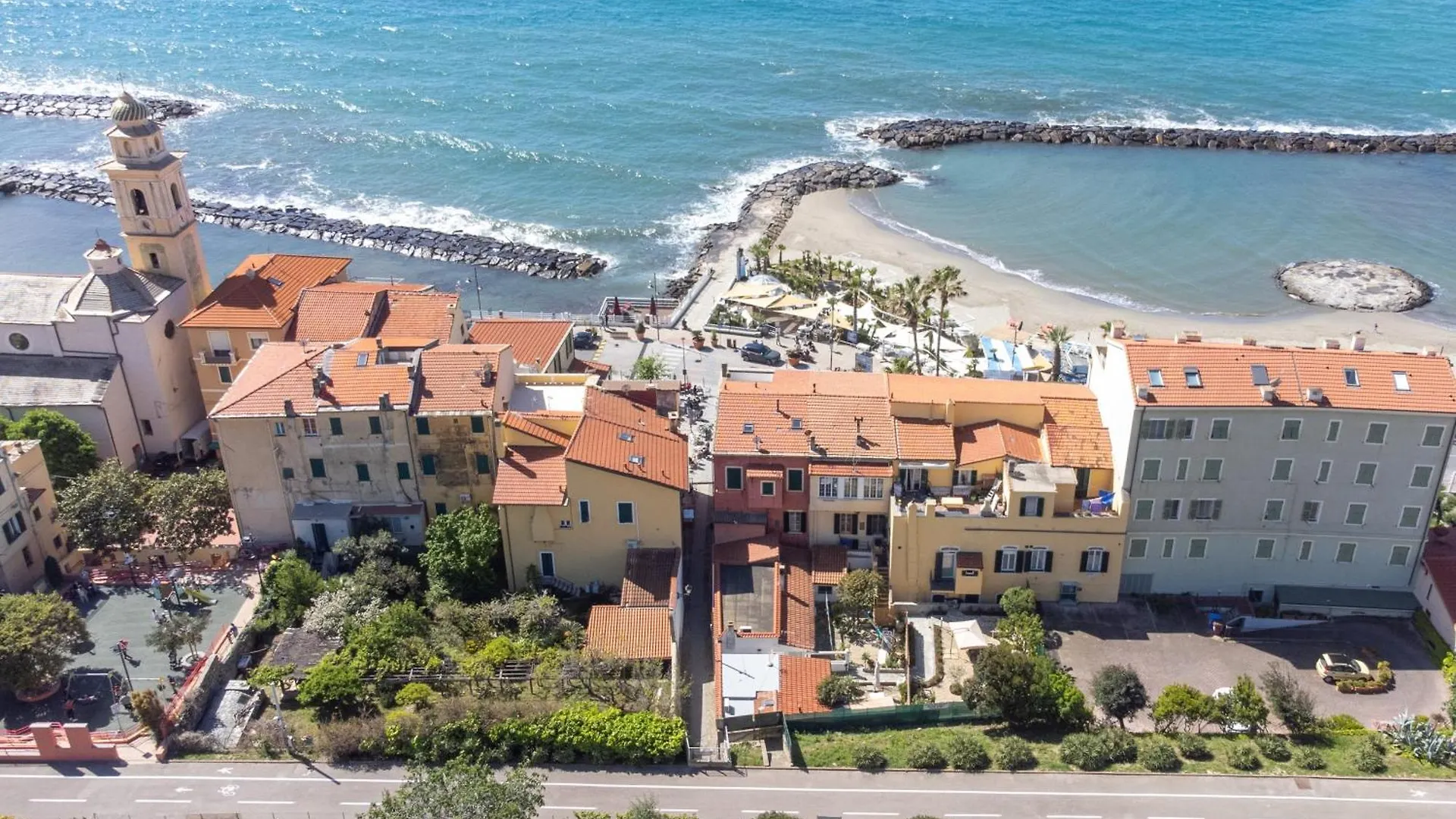 Santo'S - Seaside And Bikeway In Riviera & Sanremo Apartment Santo Stefano al Mare Italy